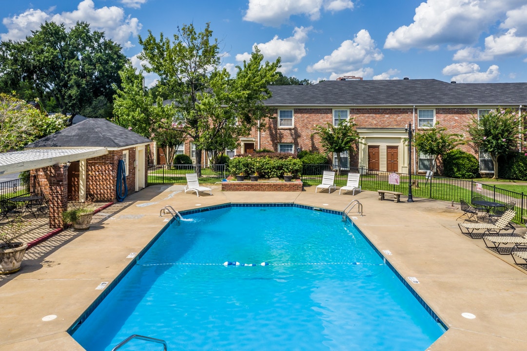 Georgetown Apartments in Little Rock, AR - Building Photo