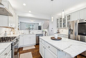 10596 W 154th Pl in Orland Park, IL - Foto de edificio - Building Photo