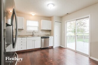 8051 Little River Ln in Indianapolis, IN - Building Photo - Building Photo