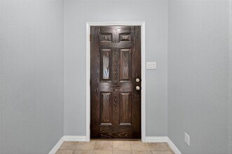 1928 Velarde Rd, Unit A in Fort Worth, TX - Foto de edificio - Building Photo