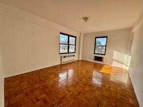 303 Beverley Rd in Brooklyn, NY - Building Photo - Building Photo