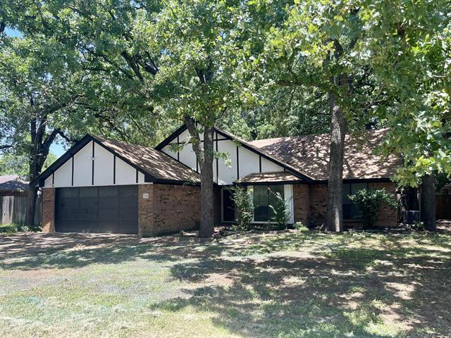 118 Oakhaven Dr in Grand Prairie, TX - Building Photo - Building Photo