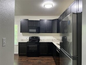 414 N Flat St in Waxahachie, TX - Building Photo - Building Photo
