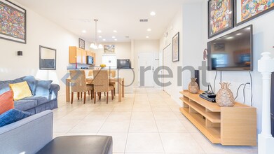 3092 Yellow Lantana Ln in Kissimmee, FL - Building Photo - Building Photo