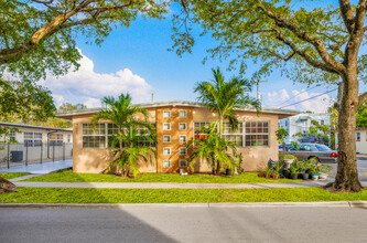 701-711 S 20th Ave in Hollywood, FL - Building Photo - Building Photo