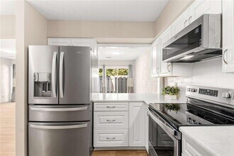 510 E Ponce de Leon Ave in Decatur, GA - Building Photo - Building Photo