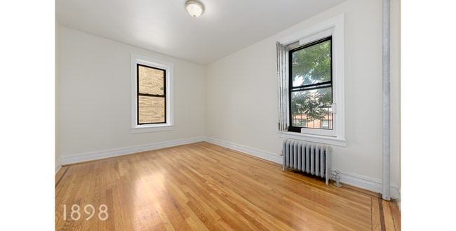 37-25 81st Street in Flushing, NY - Building Photo - Interior Photo