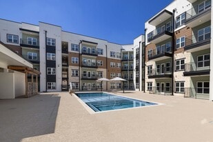 Henderson on Reinli in Austin, TX - Building Photo