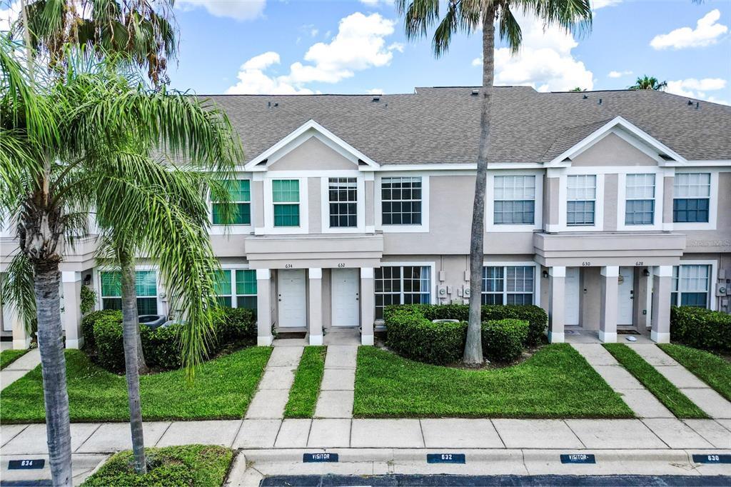 632 Kensington Lake Cir in Brandon, FL - Building Photo