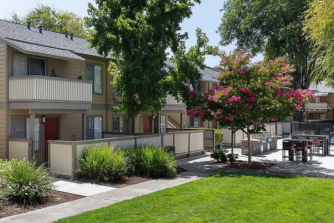 The Commons in Campbell, CA - Building Photo - Building Photo