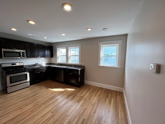 344-346-346 Hyde Park Ave in Boston, MA - Building Photo - Building Photo