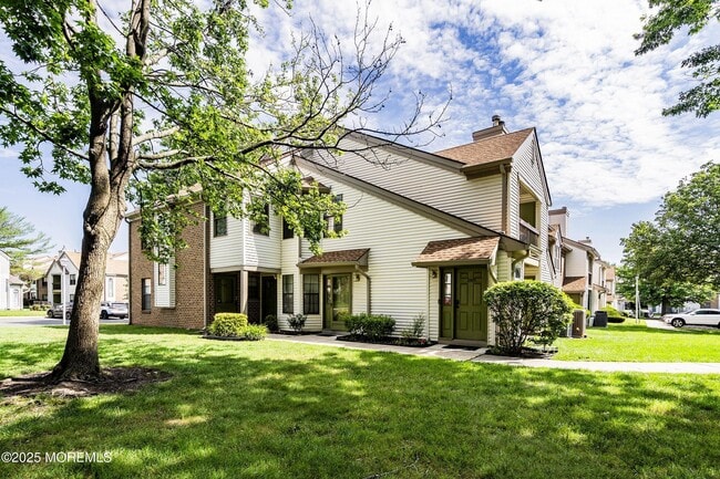 property at 2504 Lighthouse Ln