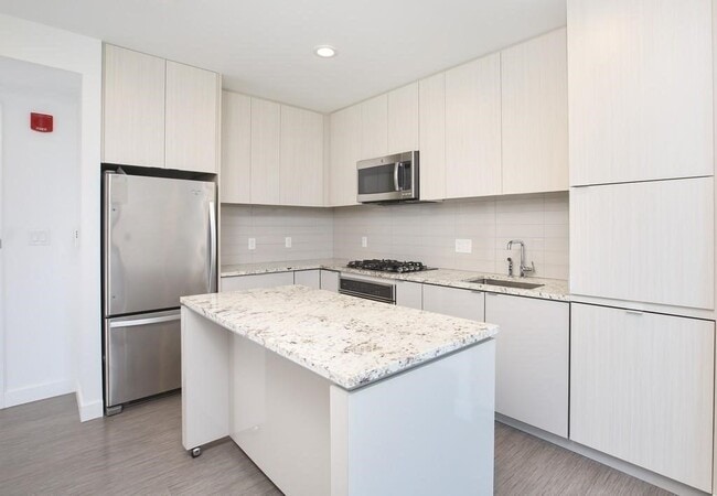 property at 80 Fenwood Rd