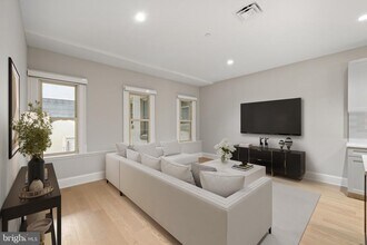 200 S Broad St in Philadelphia, PA - Building Photo - Building Photo