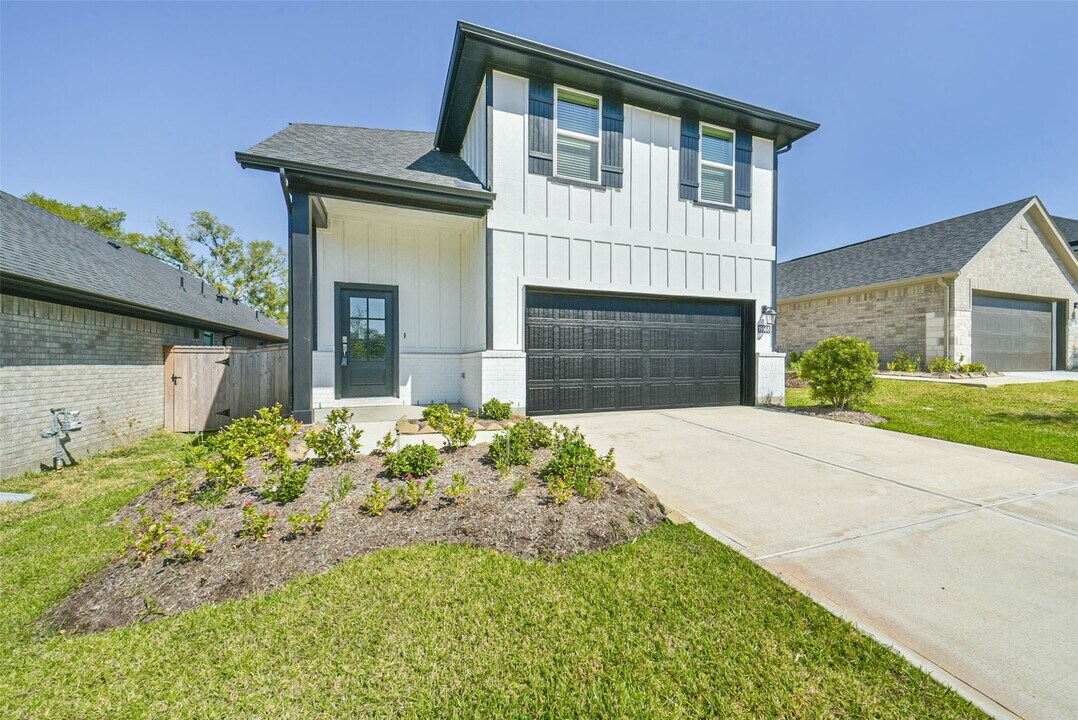 19568 Stripe Hl Bnd in Montgomery, TX - Building Photo