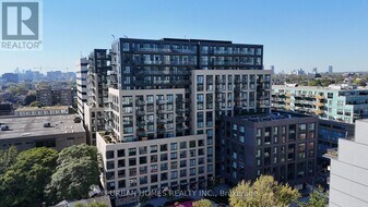 543 Richmond St W in Toronto, ON - Building Photo