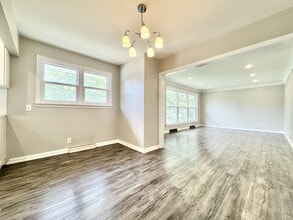 115 Marigold St in Welland, ON - Foto de edificio - Building Photo