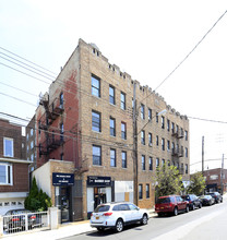 1802 Lurting Ave in Bronx, NY - Foto de edificio - Building Photo