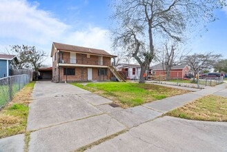 2622 Cloyde St in Corpus Christi, TX - Building Photo - Building Photo