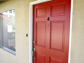 1219 Barry Ave in Los Angeles, CA - Building Photo - Building Photo