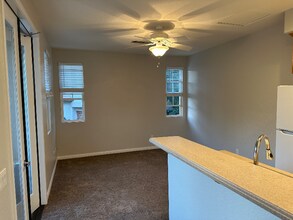 6120 Paseo Valiente in Carlsbad, CA - Building Photo - Building Photo