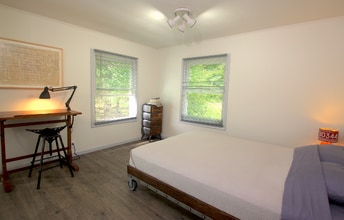 5377 Bates Rd in Williamsburg, MI - Building Photo - Building Photo