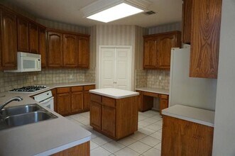 3029 Golden Gate Dr in Plano, TX - Building Photo - Building Photo