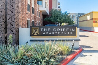 The Griffin in Scottsdale, AZ - Building Photo - Building Photo