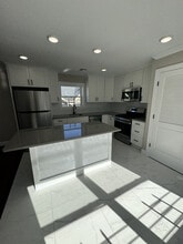 515 Walnut St, Unit 1 in Elizabeth, NJ - Building Photo - Building Photo