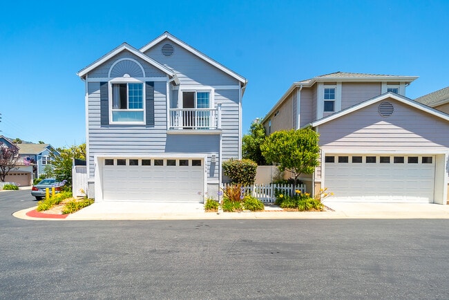 1556 Hyannis Ln in San Pedro, CA - Building Photo - Building Photo