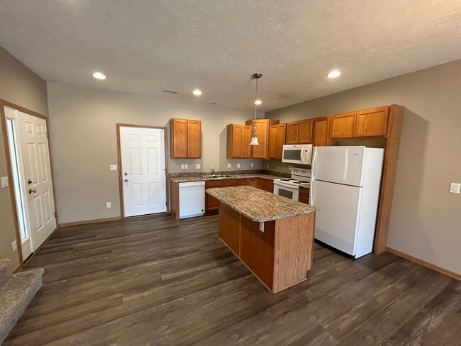 5976 Haswell Pl in Lincoln, NE - Building Photo - Building Photo