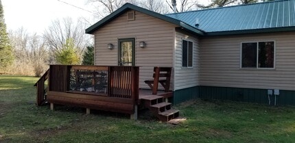 1596 Schmidt Rd in Winter, WI - Building Photo - Building Photo