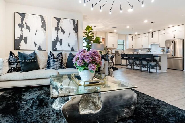 property at 2940 Shortleaf Ave