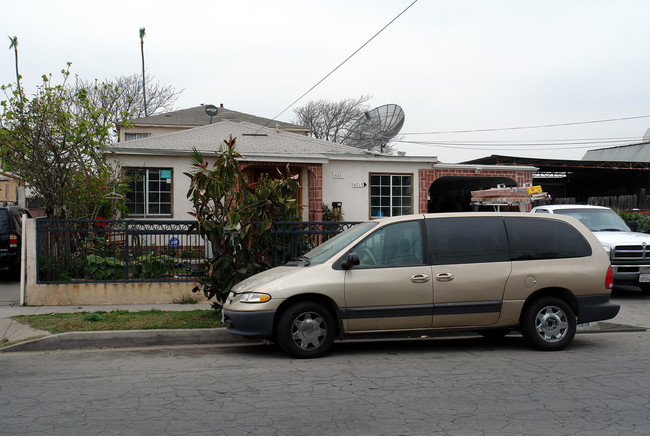 4019 W 105th St in Inglewood, CA - Foto de edificio - Building Photo