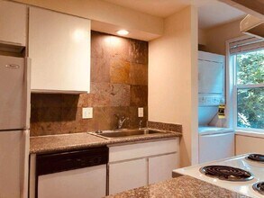 11308 E Mission Ave in Spokane Valley, WA - Building Photo - Building Photo