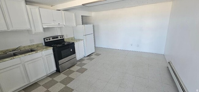 property at 165 W 250 N