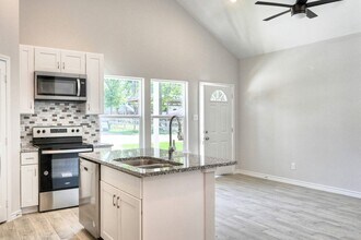 9824 Arbor Oak in Willis, TX - Building Photo - Building Photo