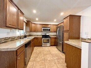 5621 E Lester St in Tucson, AZ - Building Photo - Building Photo