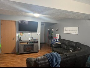 73 BB Way in Hurricane, WV - Foto de edificio - Building Photo