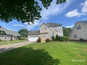 5808 Chesridge Ln in Winston-Salem, NC - Building Photo - Building Photo