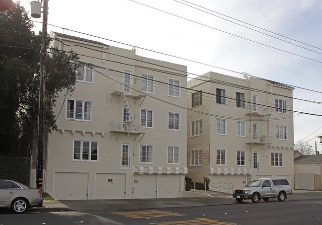 Lincoln Apartments in Alameda, CA - Foto de edificio - Building Photo
