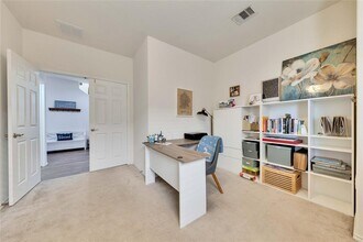 11005 Helms Deep Dr in Austin, TX - Building Photo - Building Photo