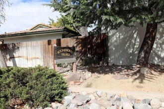 973 Flatcar Ln in Sparks, NV - Building Photo - Building Photo