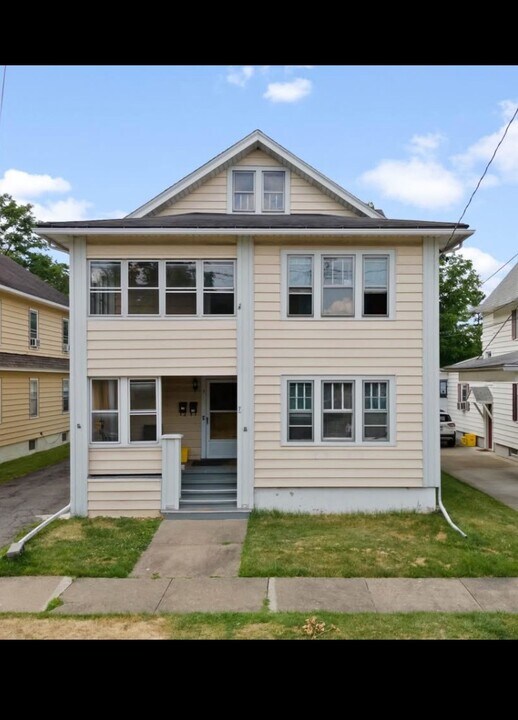 7 Rotary Ave in Binghamton, NY - Building Photo