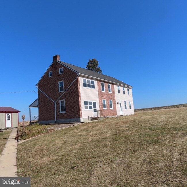 1410 Gillan Dr in Saint Thomas, PA - Building Photo - Building Photo