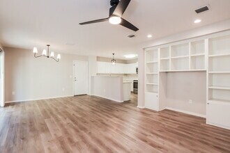 2755 N Saramano Ln in Tucson, AZ - Building Photo - Building Photo