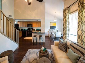 Creekfront at Deerwood