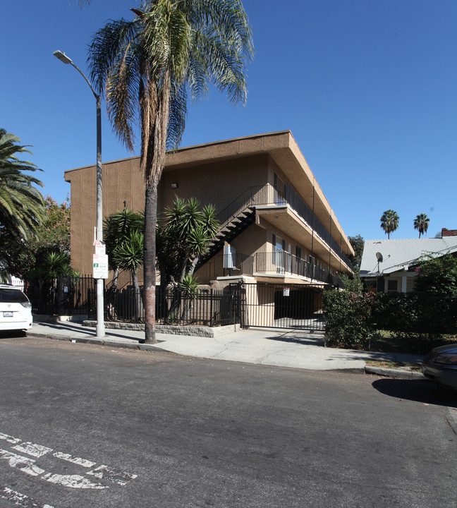 1340 N McCadden Pl in Los Angeles, CA - Foto de edificio