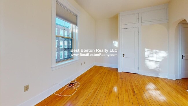89 Trowbridge St, Unit 34 in Cambridge, MA - Building Photo - Building Photo