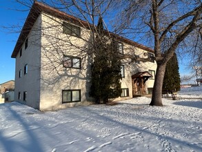 120 Columbia Ave SE in St. Cloud, MN - Building Photo - Building Photo